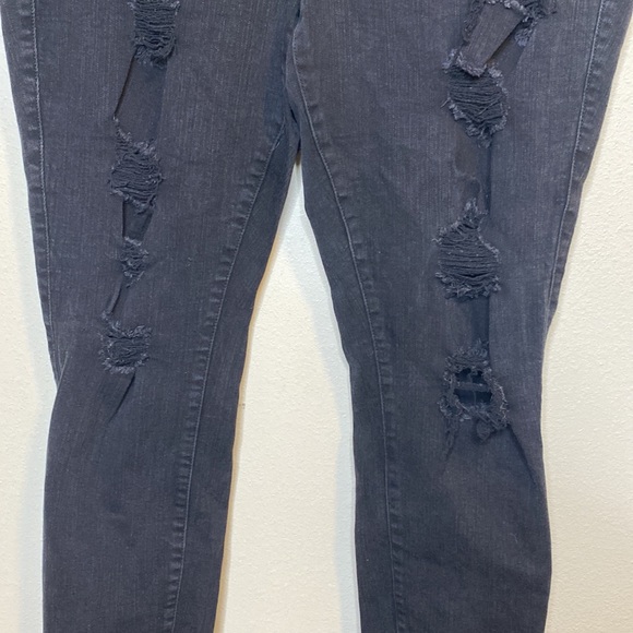 Torrid Distress Bombshell Skinny Sz 18 & 20 Black - Picture 3 of 6